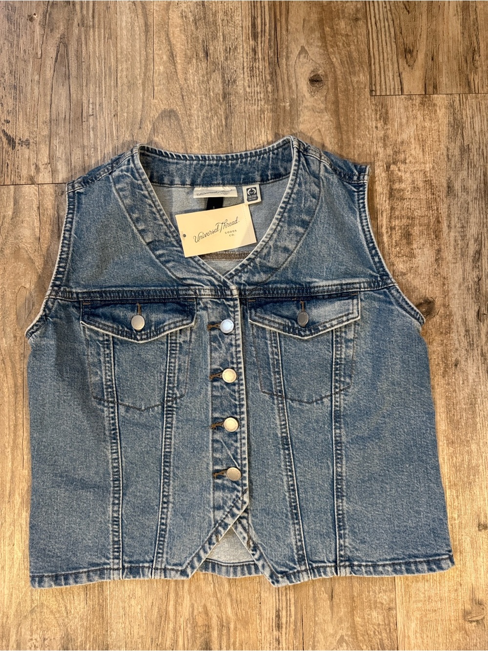 Women’s V-neck Denim Vest Universal Thread